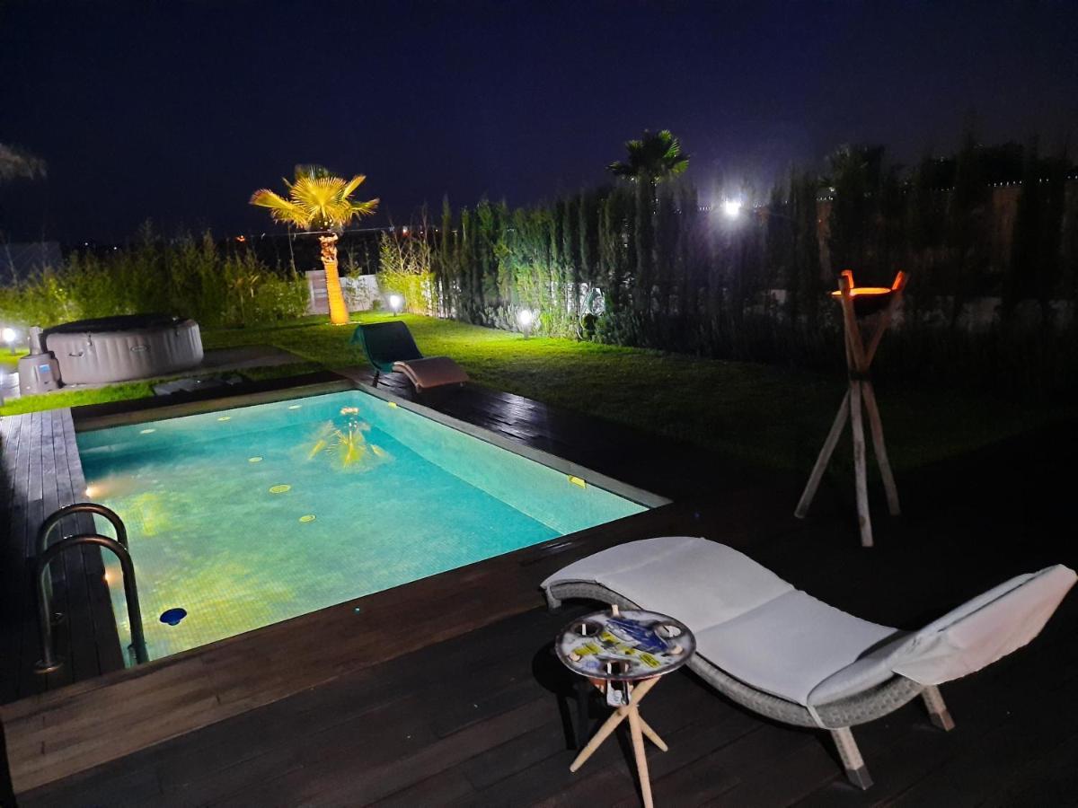 Superbe Villa Avec Piscine Plages Des Nations Rabat Eksteriør bilde